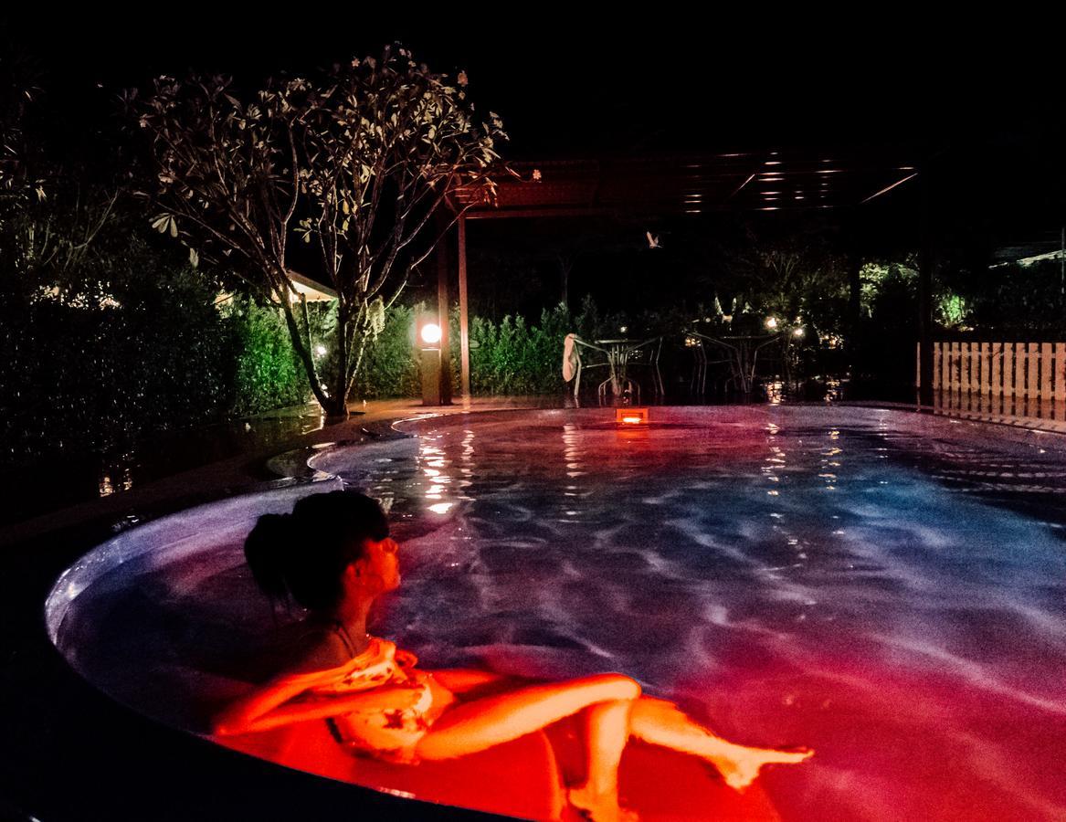 Rai Fahpratan Home And Garden Ban Pak Ngam  Luaran gambar
