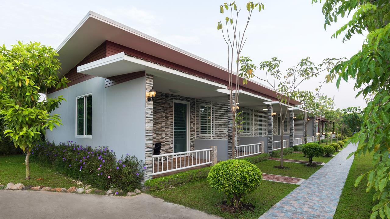 Rai Fahpratan Home And Garden Ban Pak Ngam  Luaran gambar
